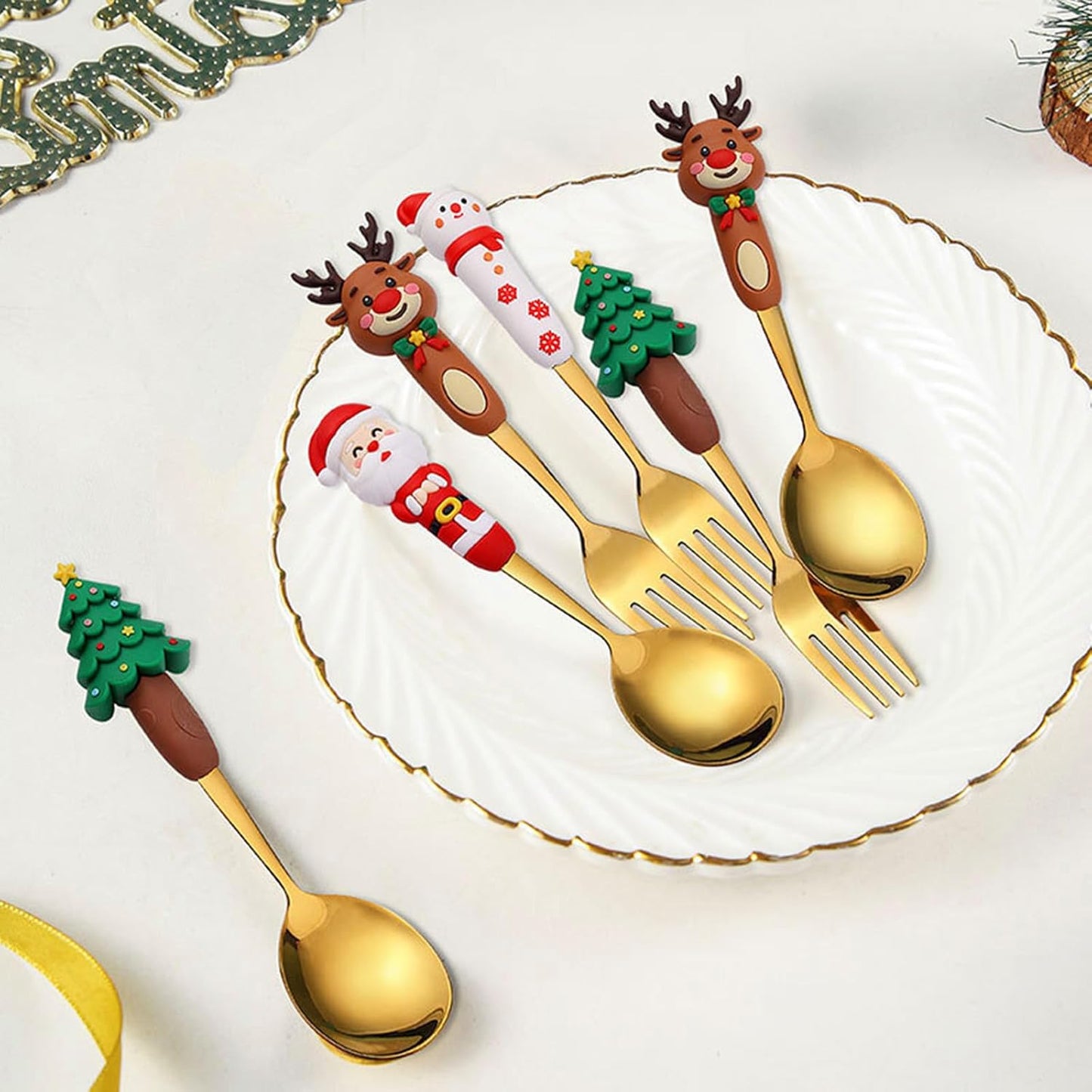 🎅Holiday Magic Utensil Collection - 4 Festive Designs (Santa & Friends)🎄
